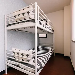 https://guest-house-yasuragi-hakataekimae.fukuoka-hotels.net